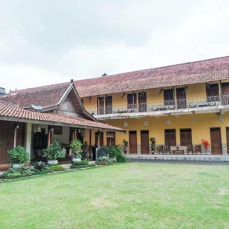 Oyo 405 Wisma Yosoputro Tanjungtirto Buitenkant foto
