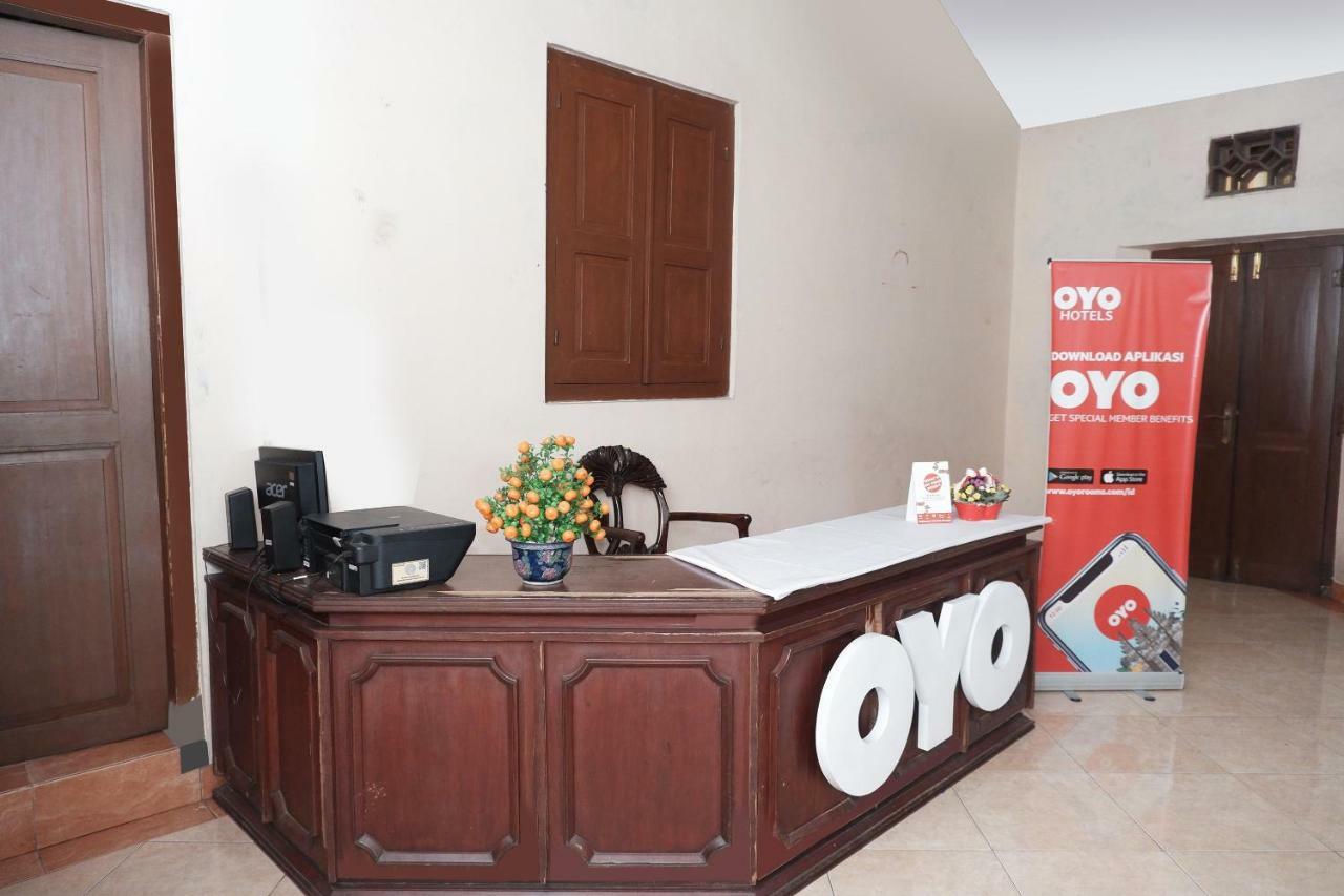 Oyo 405 Wisma Yosoputro Tanjungtirto Buitenkant foto